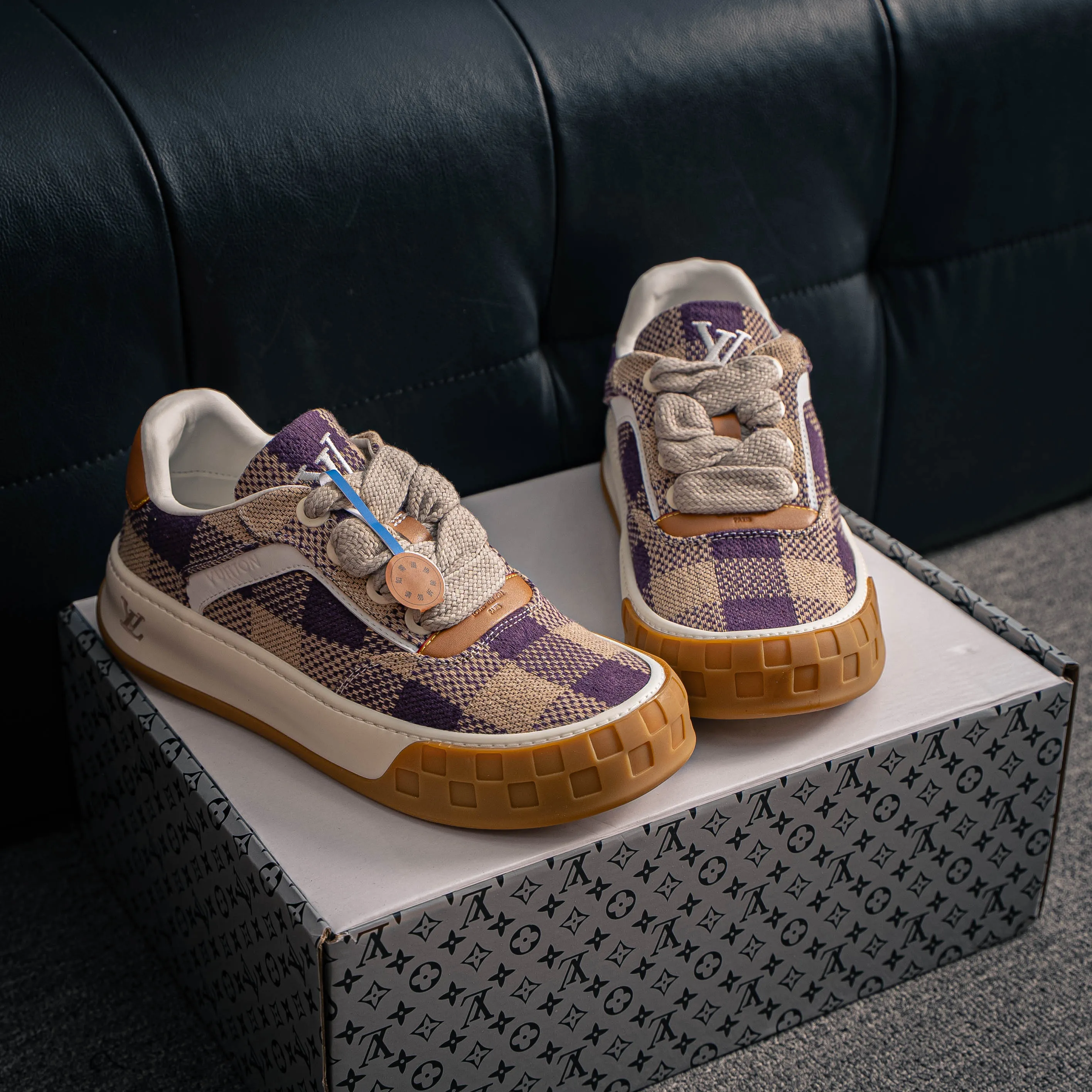 # LV LOUIS VUITTON Tilted Low Sneakers Series Low-Top Retro Versatile Skate Shoes 2026 Skate Shoes Shoes